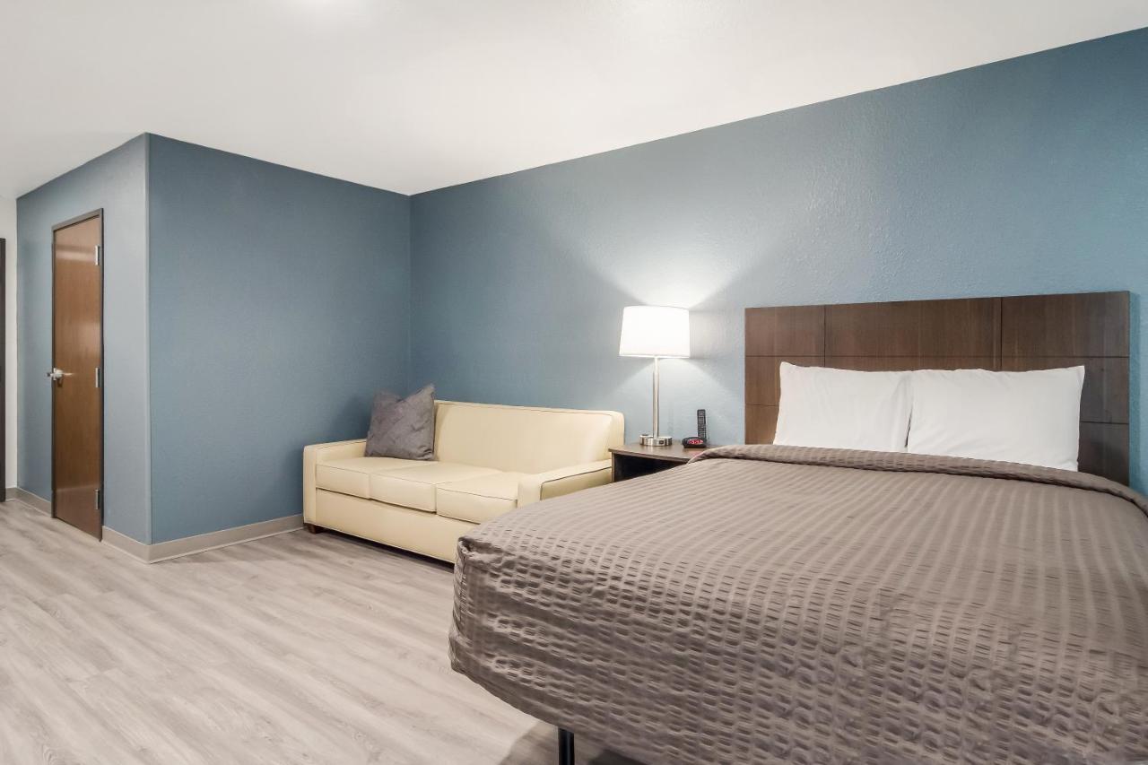 Woodspring Suites Dearborn Detroit Exterior foto