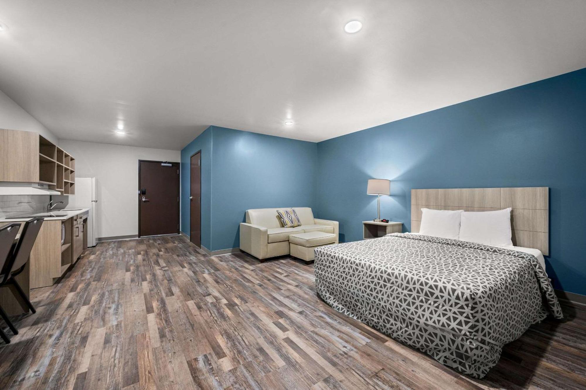 Woodspring Suites Dearborn Detroit Exterior foto